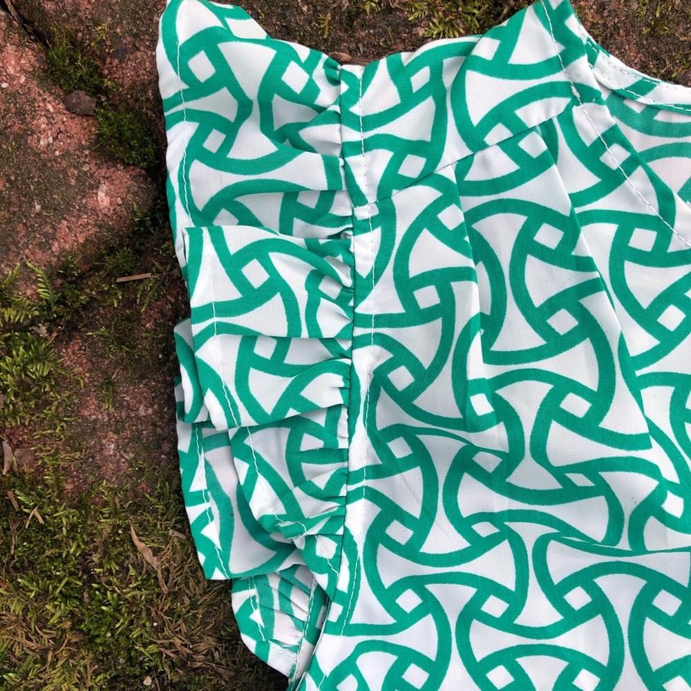 SOLD Green Pattern Tank Top - Picture 2 of 3
